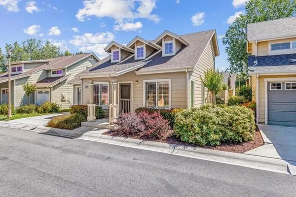 Property Slideshow image 3 of 48 | 1540 rosette way, Gilroy, CA, 95020