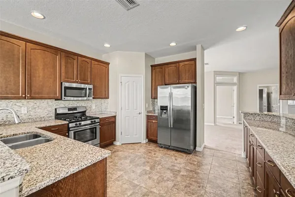 Property Slideshow image 2 of 21 | 27014 camerons run, Leesburg, FL, 34748