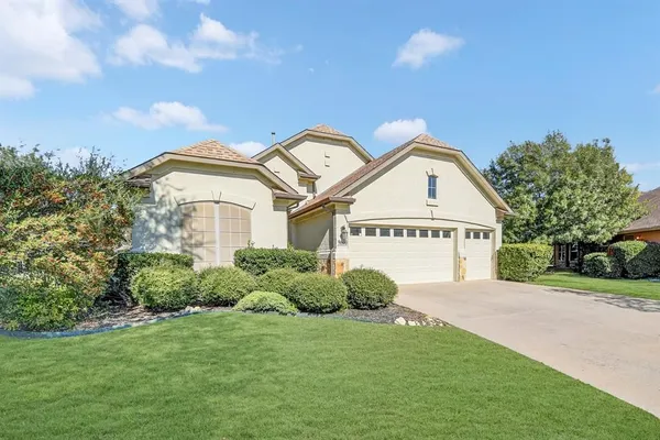 Property Slideshow image 2 of 27 | 9600 rosewood dr, Denton, TX, 76207