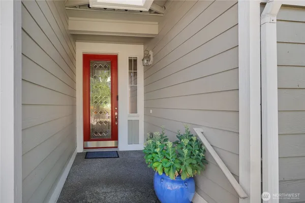 Property Slideshow image 3 of 39 | 4812 spokane st, Lacey, WA, 98516