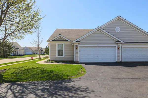 Property Slideshow image 3 of 24 | 13580 hemlock rd, Huntley, IL, 60142