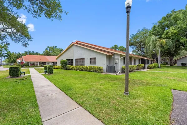 Property Slideshow image 2 of 53 | 2022 arbor ln, Clearwater, FL, 33763