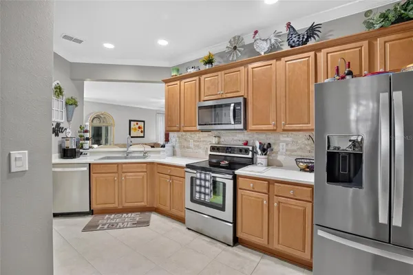 Property Slideshow image 3 of 75 | 342 bluewater falls ct, Apollo Beach, FL, 33572