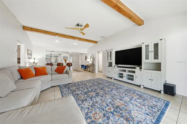 Property Slideshow image 3 of 19 | 5151 ne 121st ave, Oxford, FL, 34484