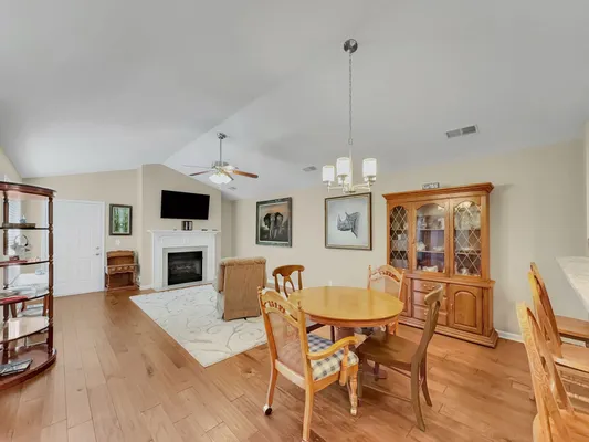 Property Slideshow image 3 of 30 | 395 devon chase hl unit 3804, Gallatin, TN, 37066