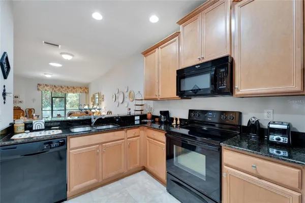 Property Slideshow image 3 of 35 | 428 seneca falls dr, Apollo Beach, FL, 33572