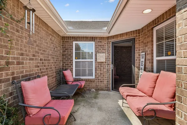 Property Slideshow image 2 of 32 | 395 devon chase hl 1102, Gallatin, TN, 37066