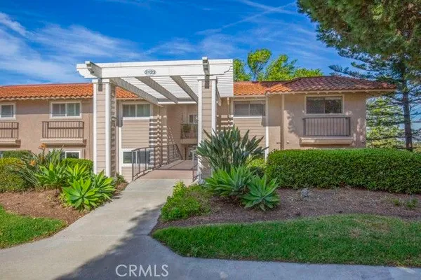 Property Slideshow image 3 of 40 | 3123 n via c, Laguna Woods, CA, 92637