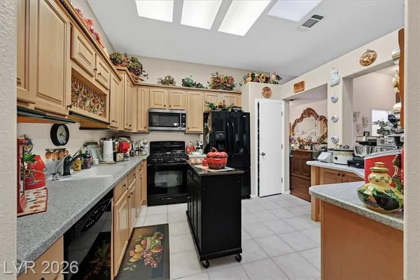 Property Slideshow image 2 of 37 | 2088 joy creek ln, Henderson, NV, 89012