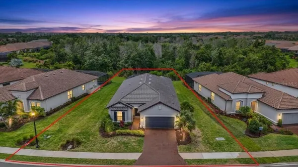 Property Slideshow image 2 of 81 | 11014 wicker park pl, Palmetto, FL, 34221