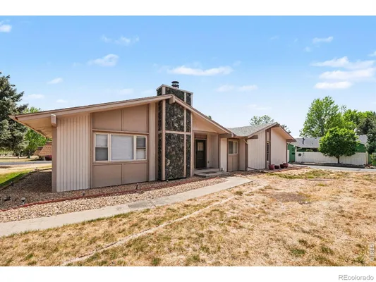 Property Slideshow image 2 of 21 | 23 scott dr, Broomfield, CO, 80020