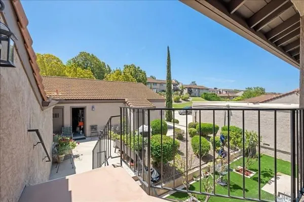 Property Slideshow image 3 of 46 | 17440 plaza otonal, San Diego, CA, 92128