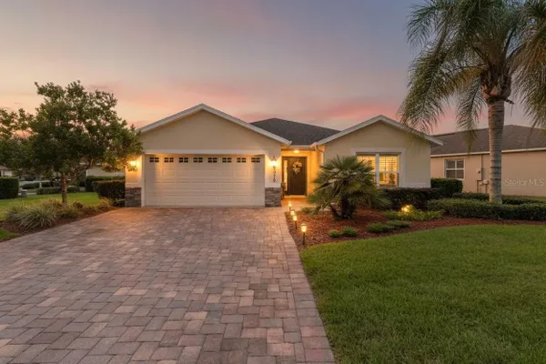 Property Slideshow image 2 of 40 | 5075 neptune cir, Oxford, FL, 34484