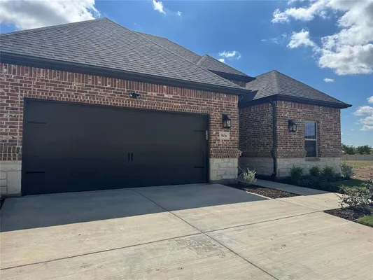 Property Slideshow image 3 of 17 | 5836 fresco dr, Fort Worth, TX, 76123