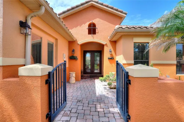 Property Slideshow image 2 of 74 | 915 san raphael st, Poinciana, FL, 34759
