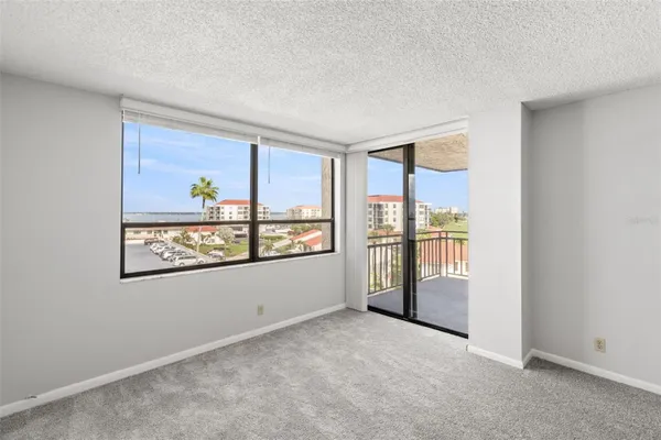 Property Slideshow image 3 of 37 | 6279 sun blvd 503, St Petersburg, FL, 33715