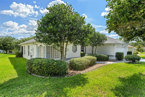 Property Slideshow image 2 of 21 | 26908 honeymoon ave, Leesburg, FL, 34748