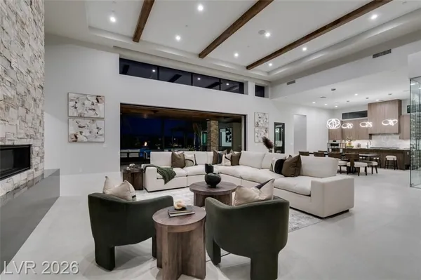 Property Slideshow image 3 of 34 | 40 reflection shores ln, Henderson, NV, 89011