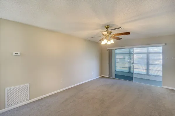 Property Slideshow image 3 of 22 | 4202 35th ave 7, Bradenton, FL, 34205