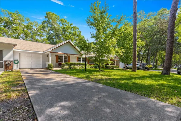 Property Slideshow image 2 of 28 | 8747 sw 98th street rd f, Ocala, FL, 34481