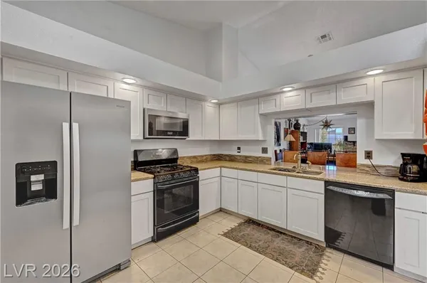 Property Slideshow image 3 of 38 | 5736 colwood ln, Las Vegas, NV, 89130
