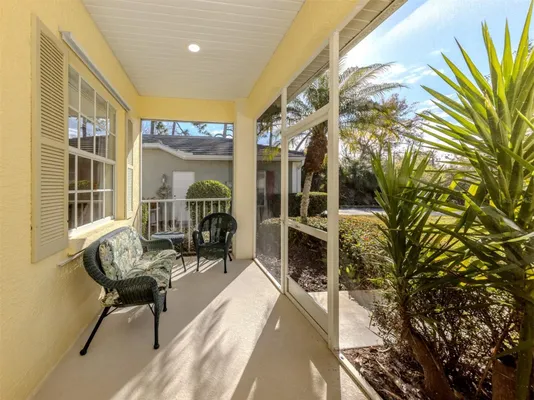 Property Slideshow image 3 of 77 | 812 montrose dr # 20, Venice, FL, 34293