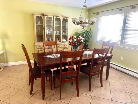 Property Slideshow image 3 of 14 | 42 freemont ln, Brookhaven, NY, 11727