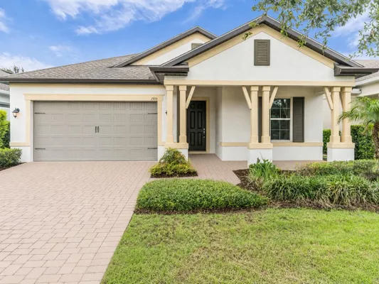 Property Slideshow image 2 of 62 | 1915 estuary ln, Kissimmee, FL, 34747