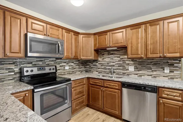 Property Slideshow image 2 of 26 | 720 s clinton st 7c, Denver, CO, 80247