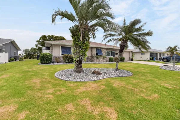 Property Slideshow image 3 of 77 | 1503 fort duquesna dr, Sun City Center, FL, 33573