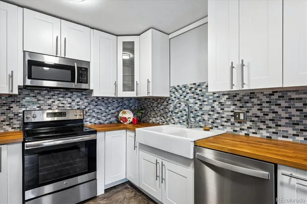Property Slideshow image 2 of 49 | 715 s clinton st 2b, Denver, CO, 80247