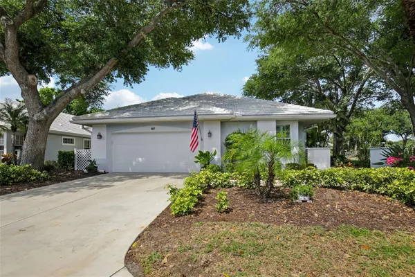 Property Slideshow image 2 of 50 | 667 crossfield cir 1, Venice, FL, 34293