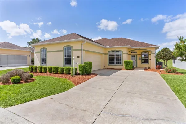 Property Slideshow image 2 of 55 | 17600 se 117th cir, Summerfield, FL, 34491