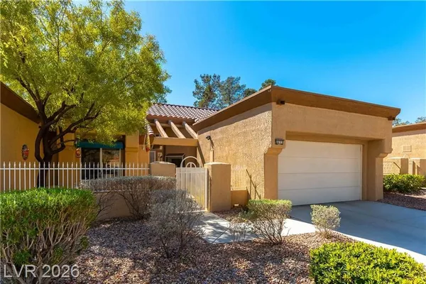 Property Slideshow image 2 of 28 | 8653 prairie hill dr, Las Vegas, NV, 89134