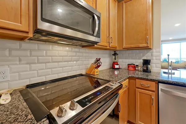 Property Slideshow image 3 of 40 | 7565 laureate blvd unit 3308, Orlando, FL, 32827