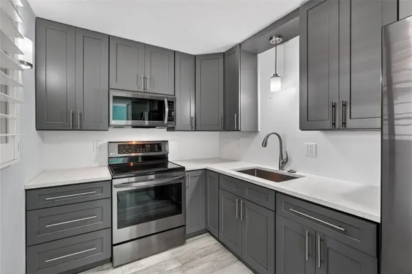 Property Slideshow image 3 of 33 | 7465 bay island dr 217, South Pasadena, FL, 33707