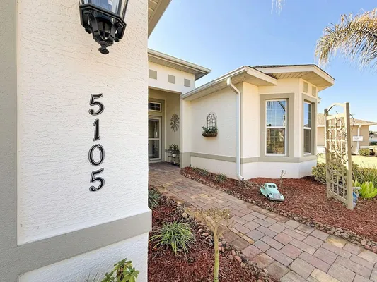 Property Slideshow image 3 of 59 | 5105 jareds landing way, Oxford, FL, 34484