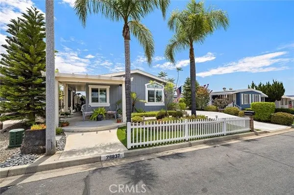 Property Slideshow image 3 of 49 | 28837 via princesa, Murrieta, CA, 92563