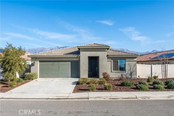 Property Slideshow image 3 of 45 | 1630 easton ln, Beaumont, CA, 92223