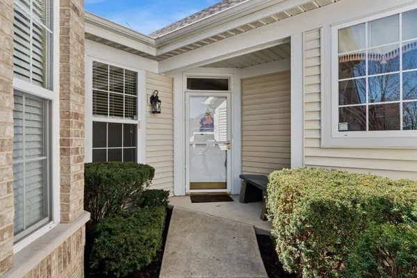 Property Slideshow image 2 of 26 | 21140 w braxton ln, Plainfield, IL, 60544