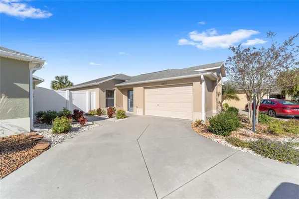 Property Slideshow image 3 of 40 | 2303 nautilus ln, The Villages, FL, 32162