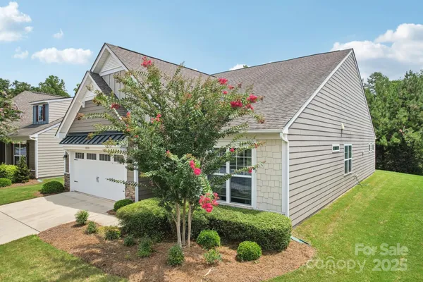 Property Slideshow image 2 of 48 | 8058 asher chase trl, Lancaster, SC, 29720