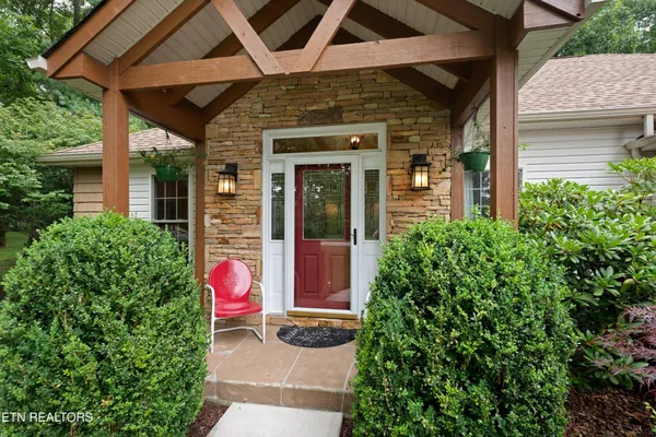 Property Slideshow image 3 of 51 | 538 snead dr, Crossville, TN, 38558