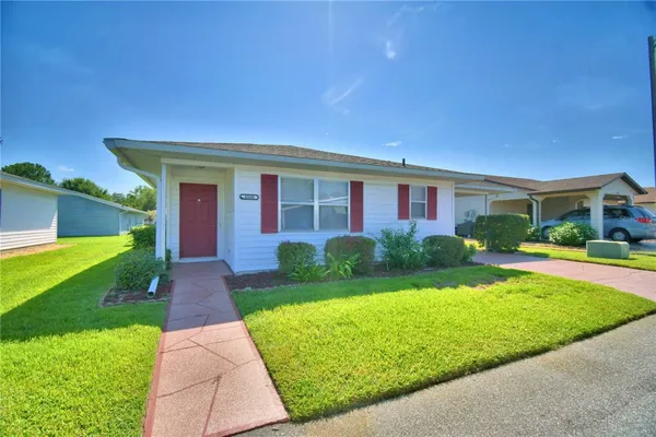 Property Slideshow image 2 of 65 | 4860 goldenview ln, Lakeland, FL, 33811