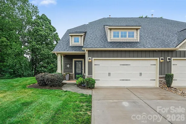 Property Slideshow image 2 of 47 | 104 boxtail way, Mooresville, NC, 28115