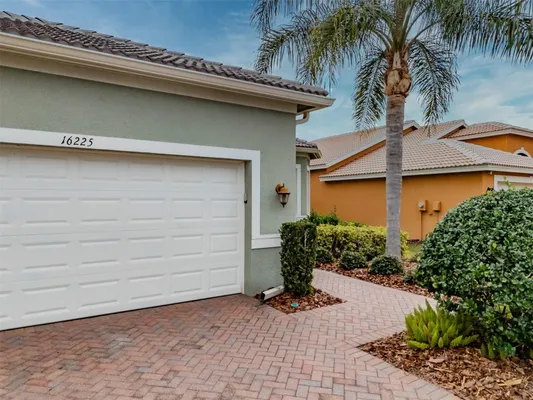 Property Slideshow image 2 of 96 | 16225 cape coral dr, Wimauma, FL, 33598