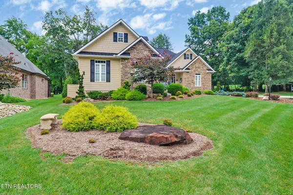 Property Slideshow image 2 of 47 | 237 forest hill dr, Crossville, TN, 38558