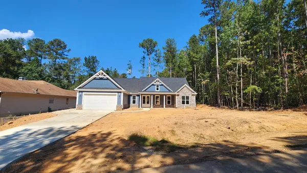 Property Slideshow image 2 of 26 | 122 terrace cir, Mccormick, SC, 29835
