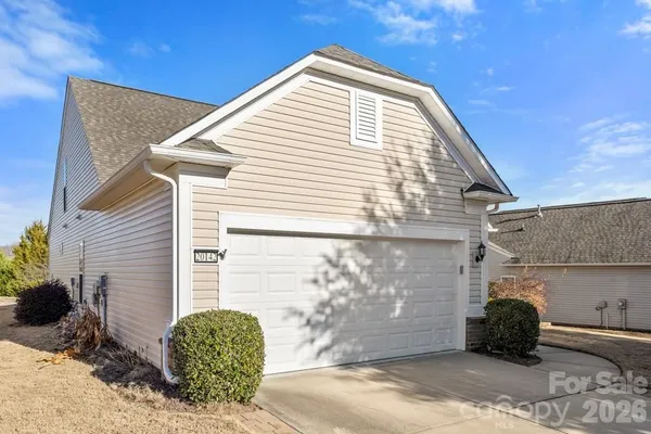 Property Slideshow image 3 of 42 | 20142 dovekie ln, Indian Land, SC, 29707
