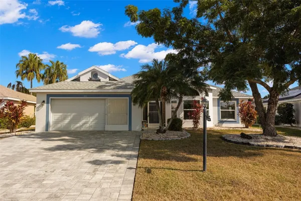 Property Slideshow image 3 of 54 | 1911 e del webb blvd, Sun City Center, FL, 33573